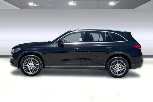 Black 2024 Mercedes-Benz GLC 300 4MATIC