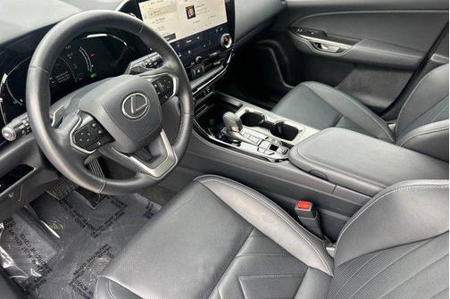 2025 Lexus NX 450h+ Luxury