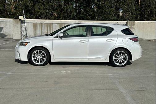 2011 Lexus CT 200h Premium