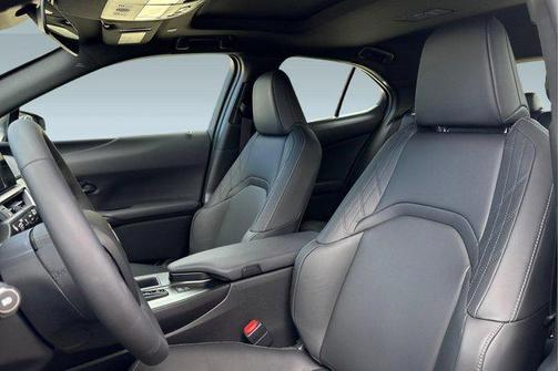 2026 Lexus UX 300h Base