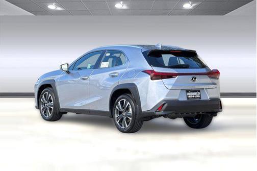 Iridium 2026 Lexus UX 300h Base