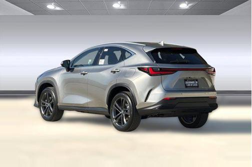 2026 Lexus NX 450h+ Luxury