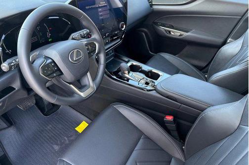 2026 Lexus NX 450h+ Luxury