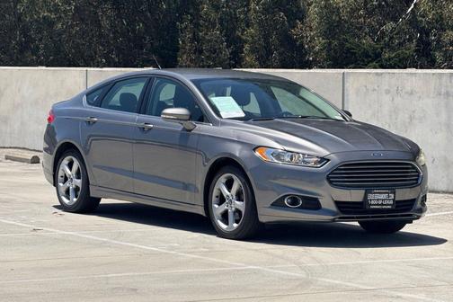 STERLING GRAY METALLIC 2014 Ford Fusion SE