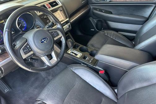 Crystal Black Silica 2015 Subaru Outback 3.6R Limited