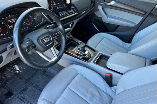 2022 Audi Q5 45 S line Premium