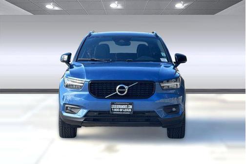 2021 Volvo XC40 T5 R-Design