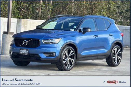 2021 Volvo XC40 T5 R-Design