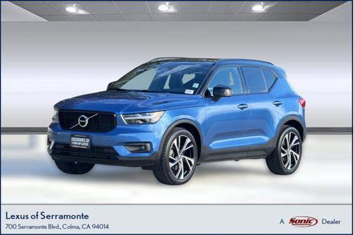2021 Volvo XC40 T5 R-Design