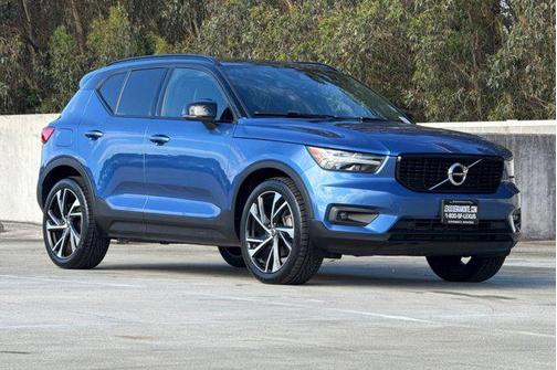 2021 Volvo XC40 T5 R-Design