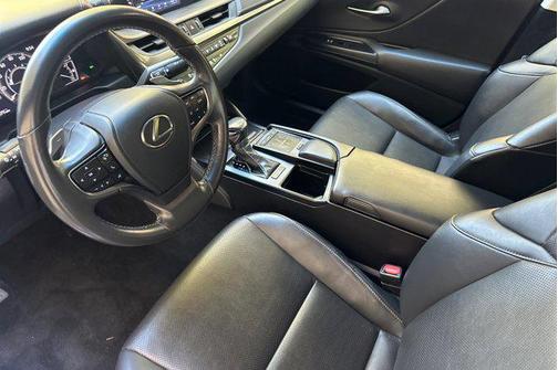 2020 Lexus ES 350 Base