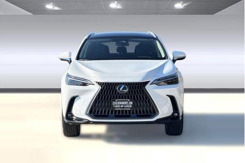 2026 Lexus NX 450h+ Luxury