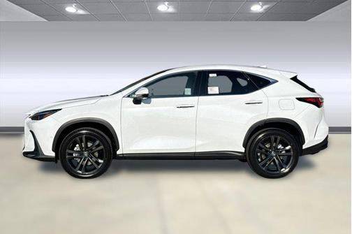 2026 Lexus NX 450h+ Luxury