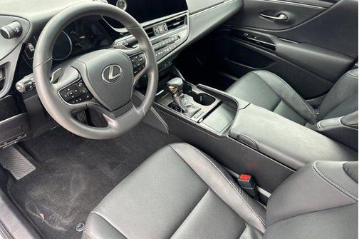 2023 Lexus ES 350 Base