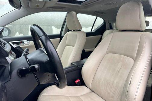 2013 Lexus CT 200h Hybrid