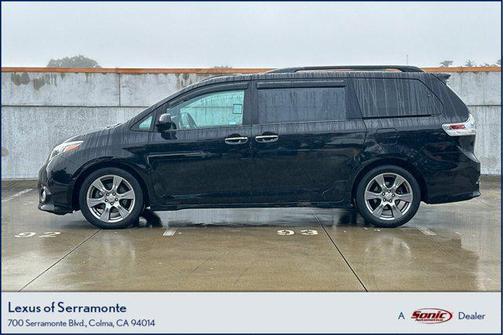 2017 Toyota Sienna SE