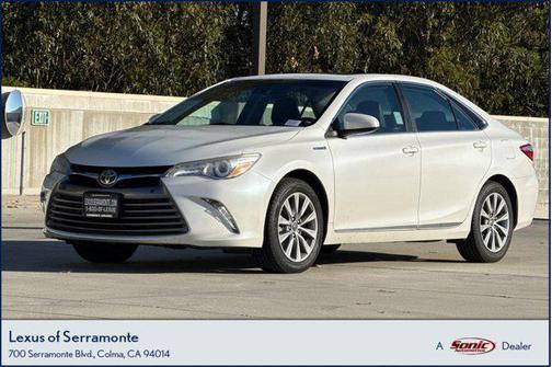 2017 Toyota Camry Hybrid XLE