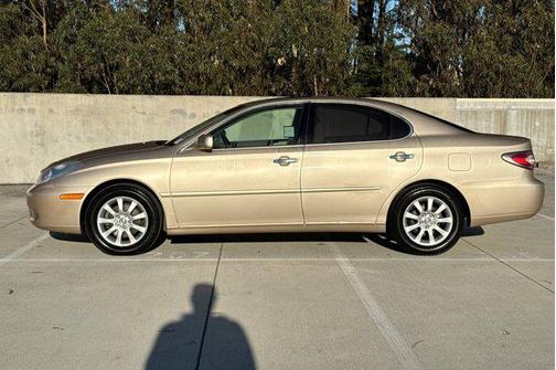 2004 Lexus ES 330 Base