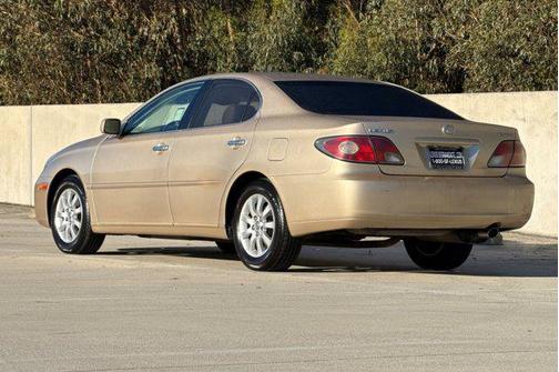2004 Lexus ES 330 Base