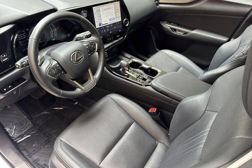 Eminent White Pearl 2024 Lexus NX 350h Premium