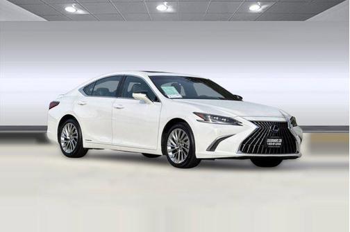 2022 Lexus ES 300h Luxury