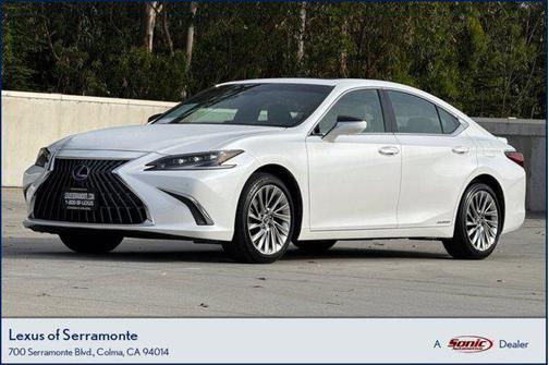 2022 Lexus ES 300h Luxury