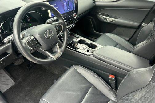 2025 Lexus NX 450h+ Luxury