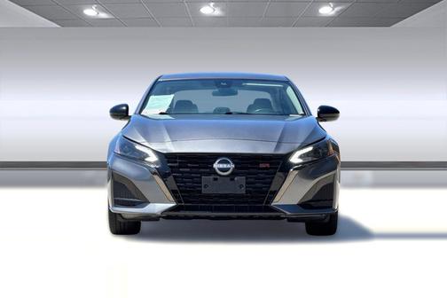 Gun Metallic 2024 Nissan Altima SR FWD