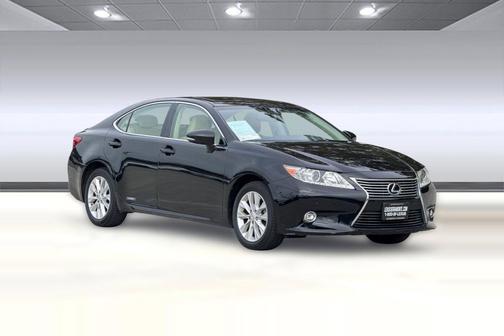 Obsidian 2015 Lexus ES 300h Base