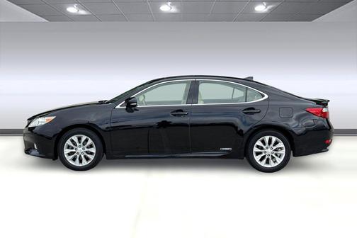 Obsidian 2015 Lexus ES 300h Base