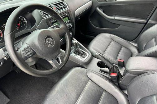 2014 Volkswagen Jetta Auto SE w/Connectivity