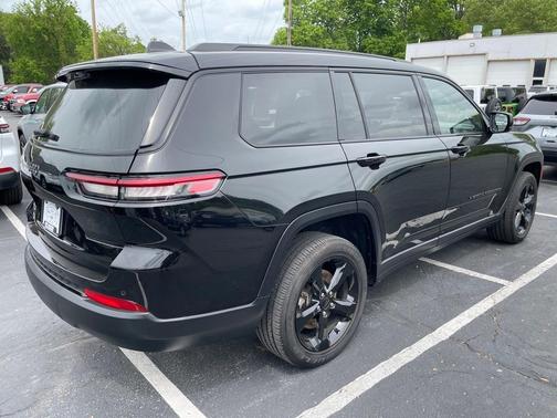2021 Jeep Grand Cherokee L Laredo