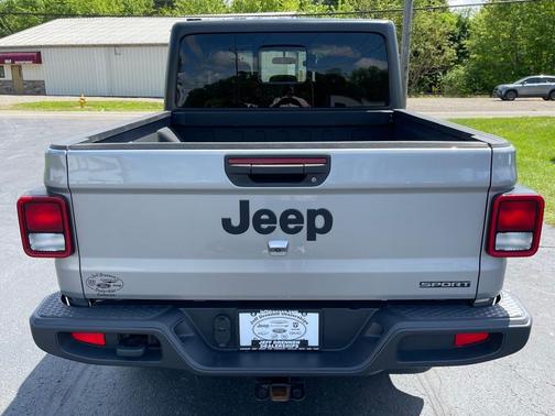 2021 Jeep Gladiator Sport