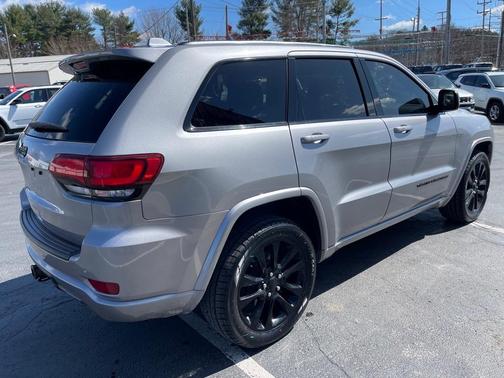 2019 Jeep Grand Cherokee Altitude