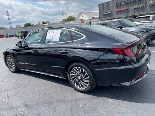 2023 Hyundai SONATA Hybrid SEL