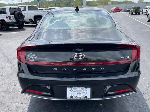2023 Hyundai SONATA Hybrid SEL