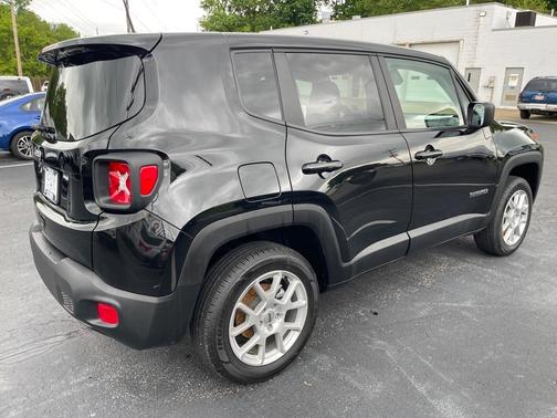2023 Jeep Renegade Latitude