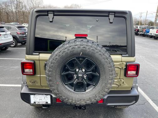 2025 Jeep Wrangler Sport