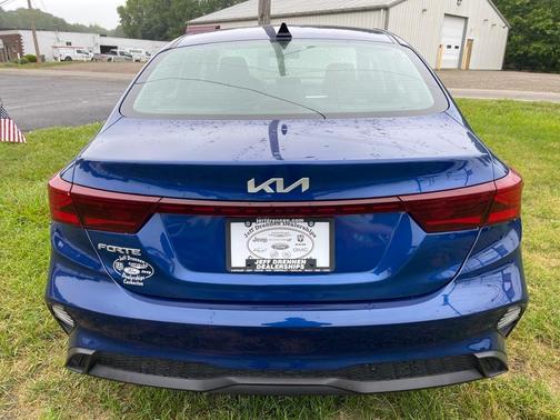 2023 Kia Forte LXS