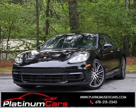 2018 Porsche Panamera 4