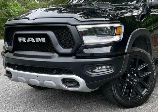 Diamond Black Crystal Pearlcoat 2022 RAM 1500 Rebel