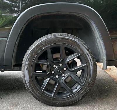 Diamond Black Crystal Pearlcoat 2022 RAM 1500 Rebel