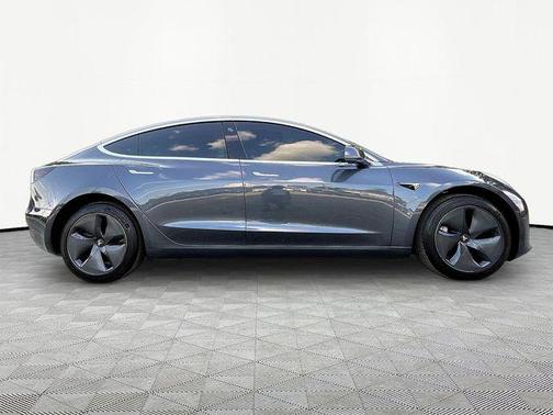 2019 Tesla Model 3 Standard Range