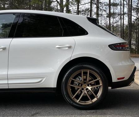 2022 Porsche Macan Base
