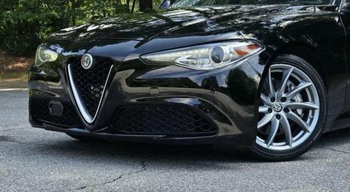 2019 Alfa Romeo Giulia Base
