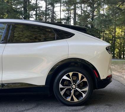 2022 Ford Mustang Mach-E Premium