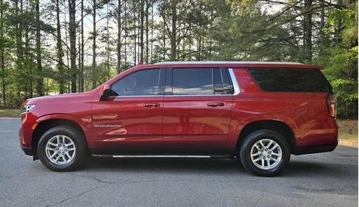 2021 Chevrolet Suburban LT
