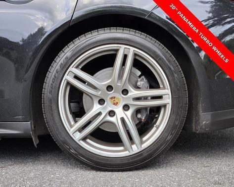 2019 Porsche Panamera 4