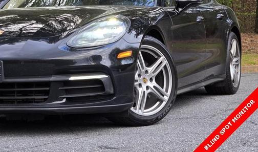 2019 Porsche Panamera 4