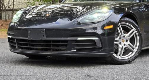2019 Porsche Panamera 4